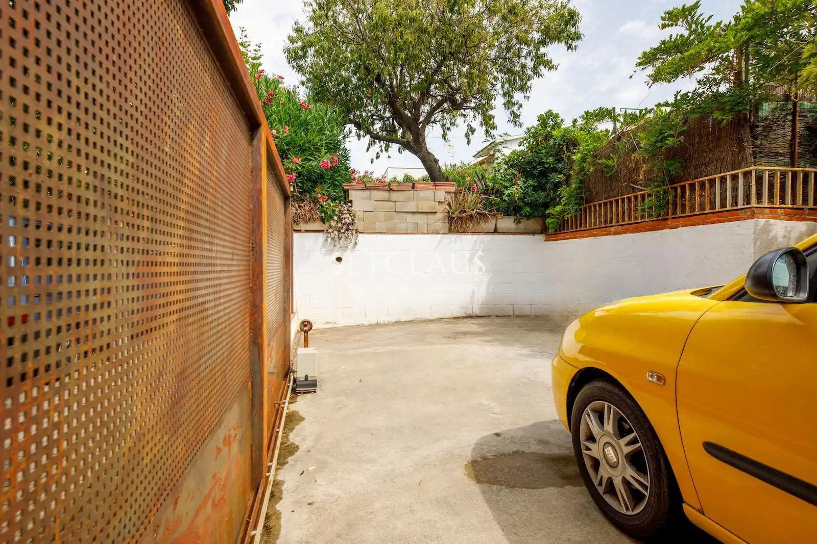 Aparcament de Casa o xalet en venda en El Masnou amb Calefacció, Jardí privat i Terrassa
