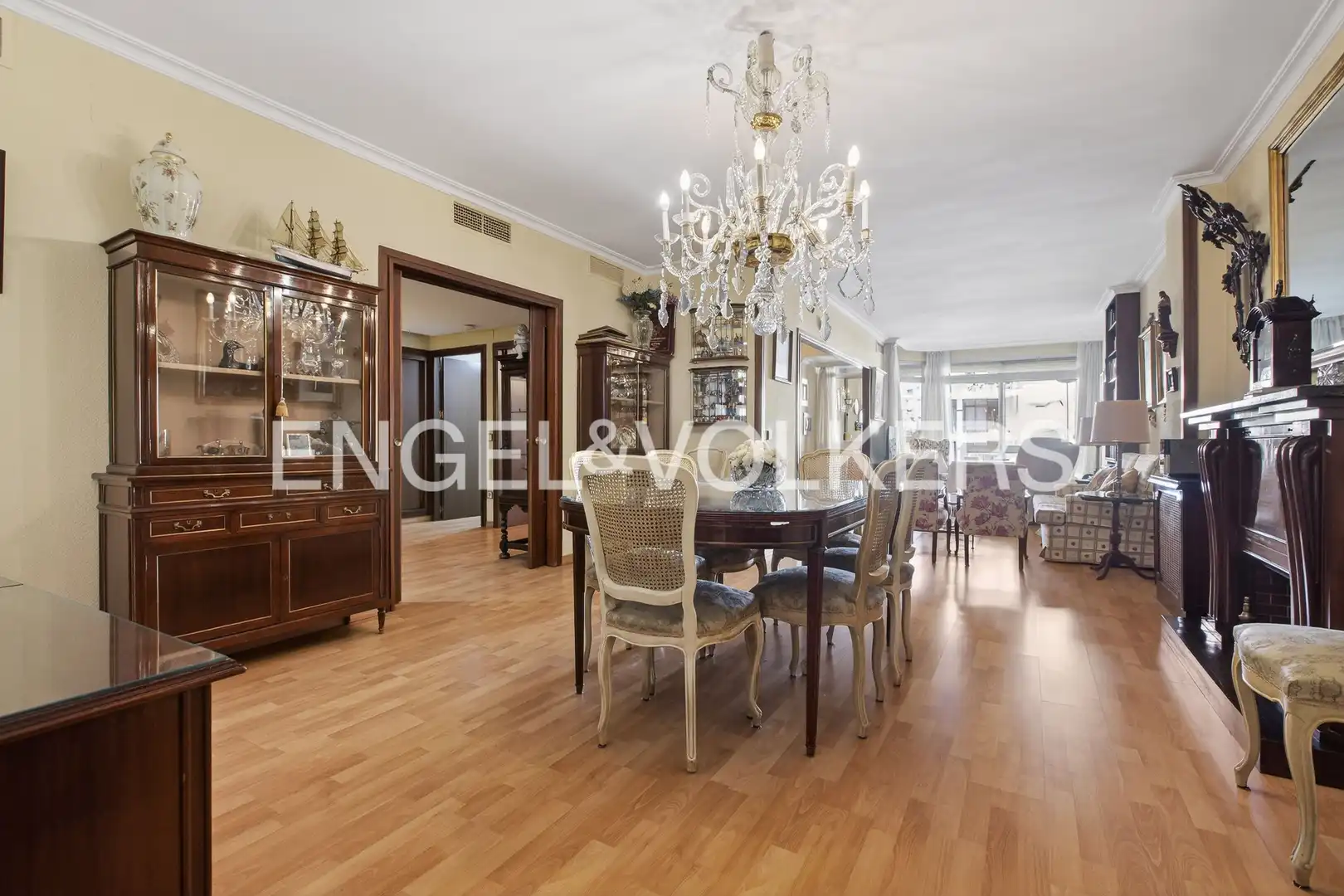 Dining room of Flat for sale in Sevilla  with Air Conditioner, Heating and Balcony