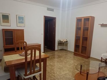 Apartamento con ascensor en alquiler en Poniente-Sur