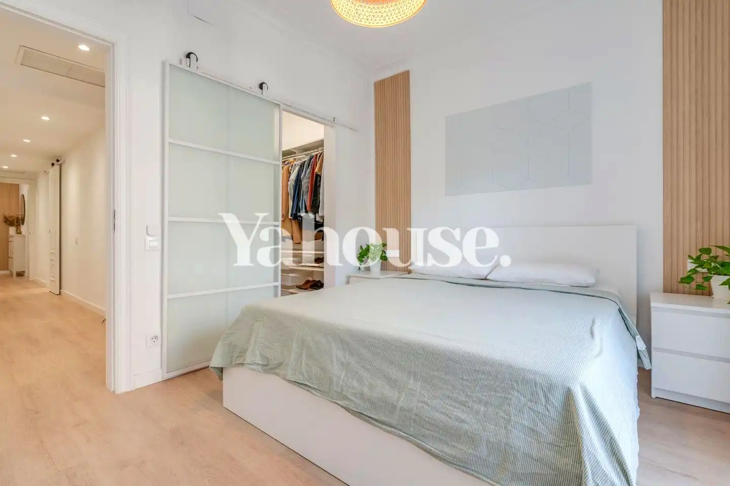 Schlafzimmer von Wohnung zum Verkauf in Barcelona mit Klimaanlage, Heizung und Parkett
