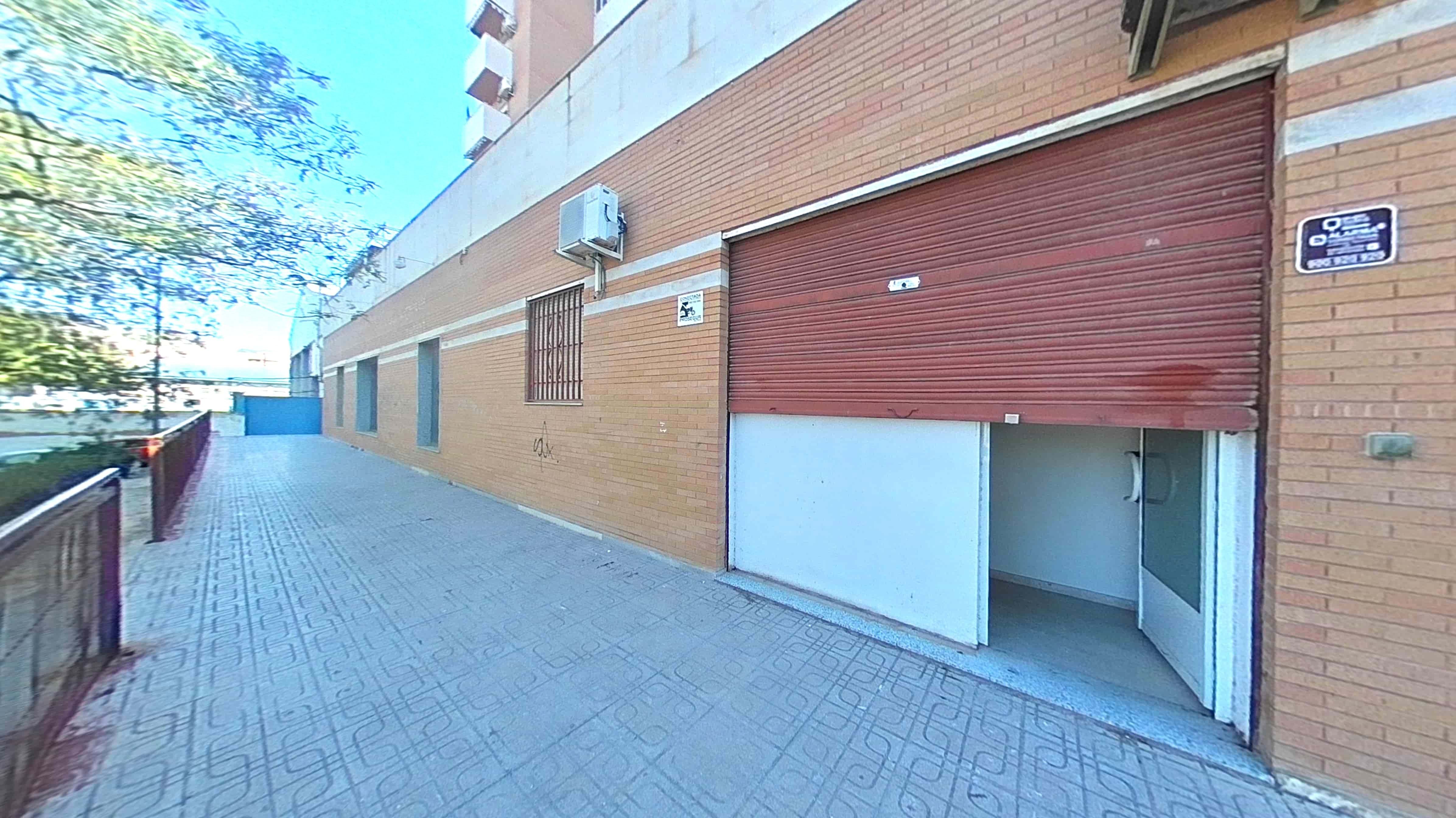 Vista exterior de Pis en venda en Elda