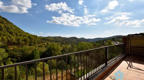 CHALET ADOSADO CON JARDÍN Y VISTAS A LA MONTAÑA -- CAN GÜELL, TORRELLES DE LLOBREGAT, imatge 2