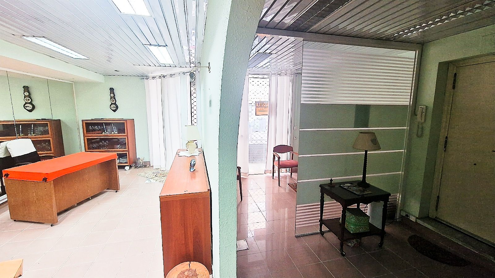 Local de lloguer a Carrer de Frederic Casas, 16, Centre