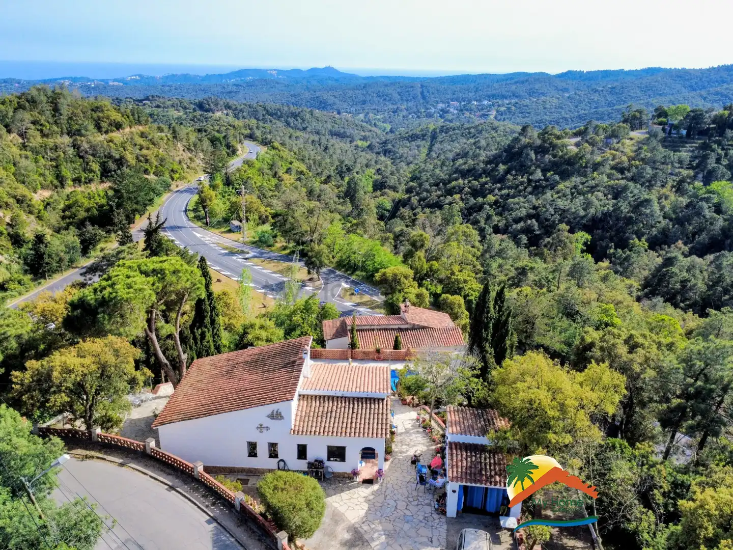 Vista exterior de Casa o xalet en venda en Lloret de Mar amb Jardí privat, Terrassa i Piscina