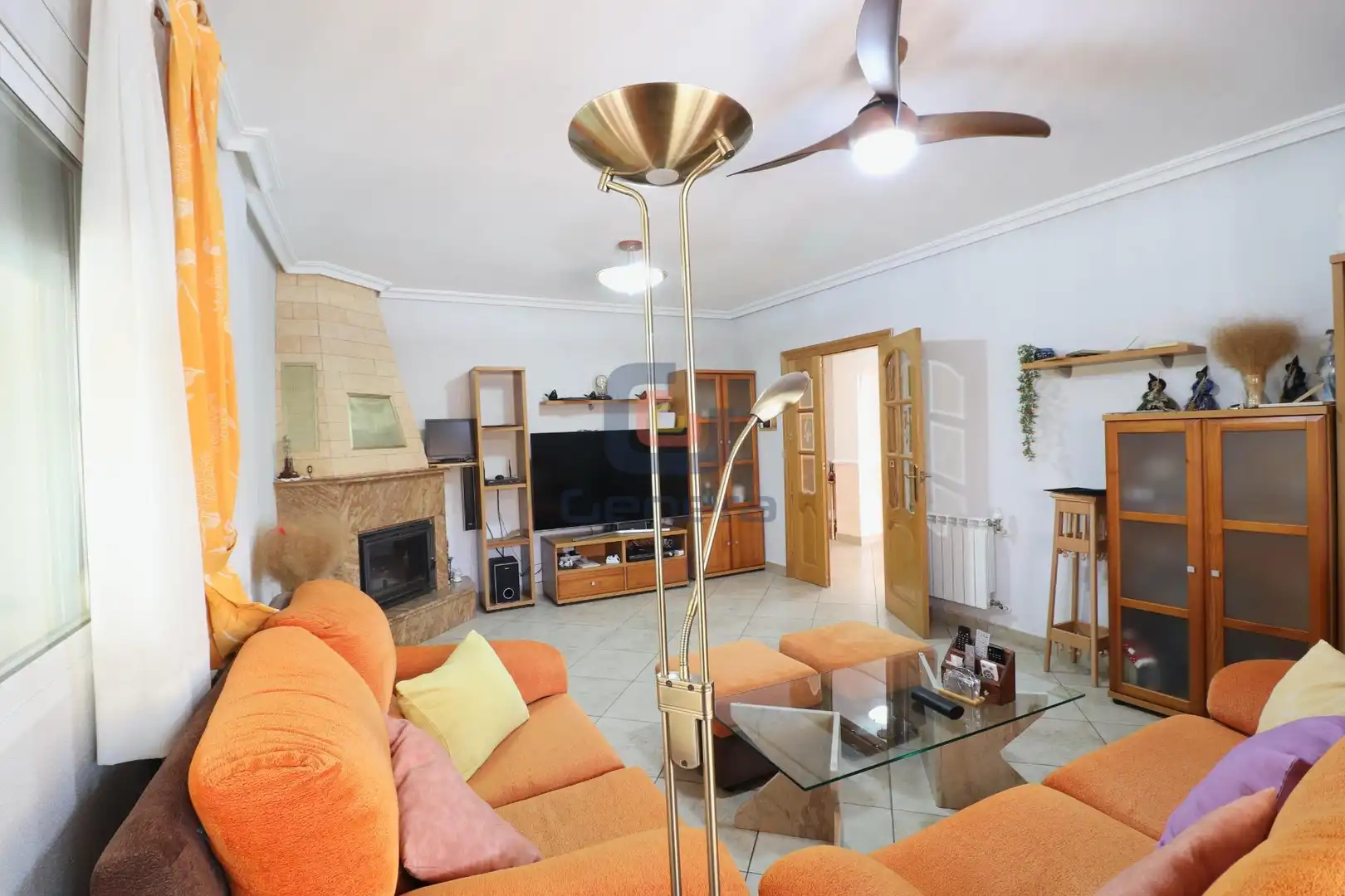 Sala d'estar de Casa o xalet en venda en San Vicente del Raspeig / Sant Vicent del Raspeig amb Aire condicionat, Calefacció i Jardí privat