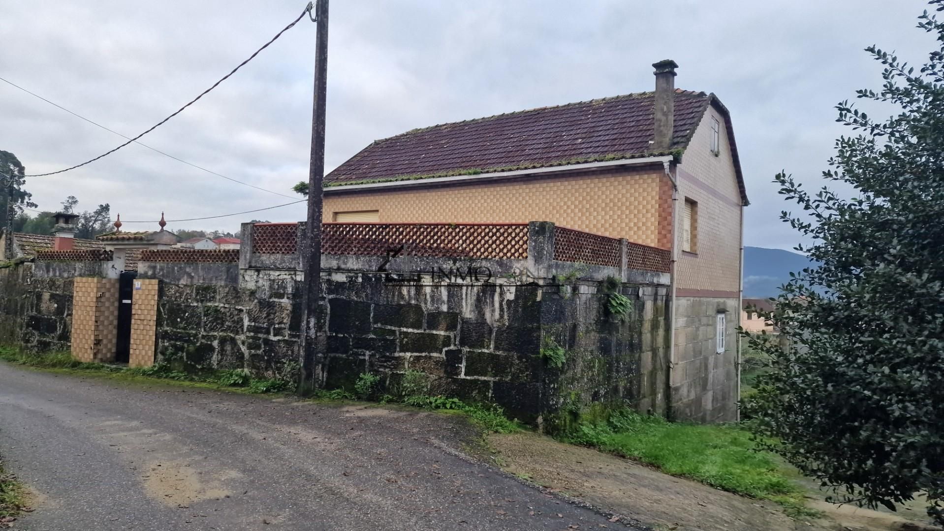 Vista exterior de Casa o xalet en venda en Soutomaior amb Jardí privat