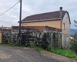 Vista exterior de Casa o xalet en venda en Soutomaior amb Jardí privat