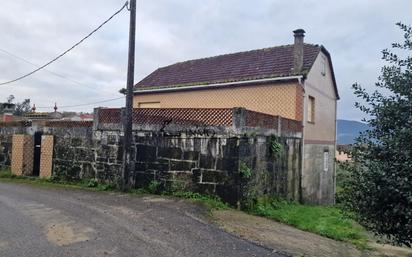 Vista exterior de Casa o xalet en venda en Soutomaior amb Jardí privat