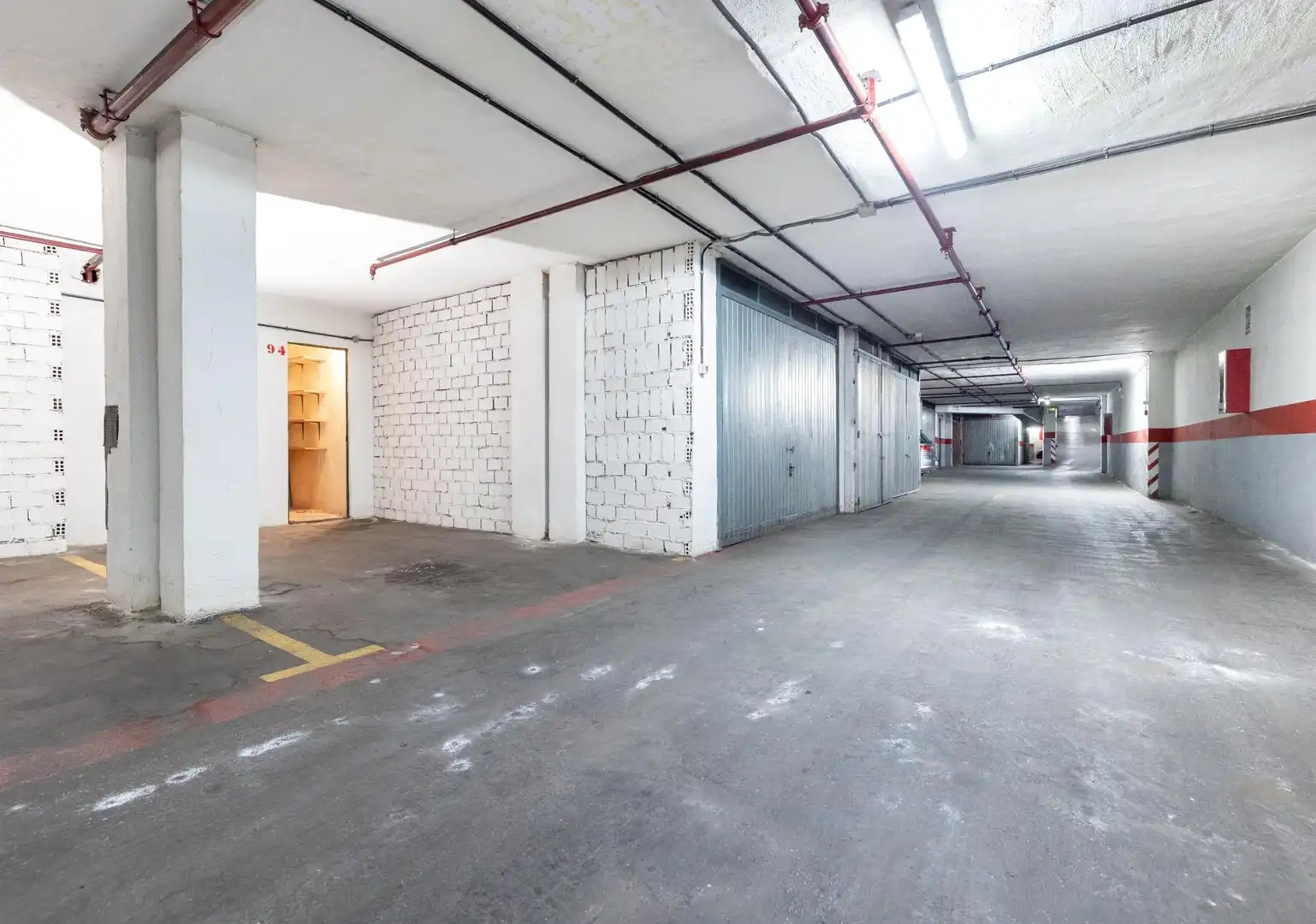 Parkplatz von Garage zum Verkauf in Granada