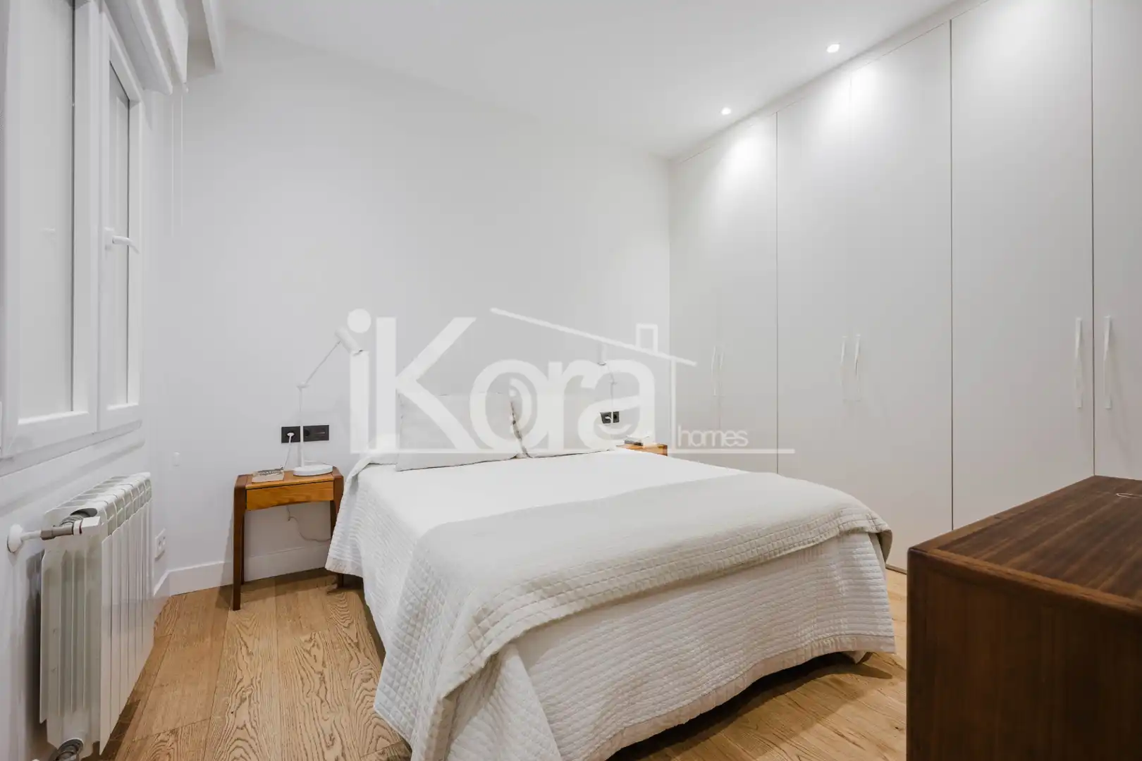 Dormitori de Pis en venda en Donostia - San Sebastián  amb Calefacció, Parquet i Moblat