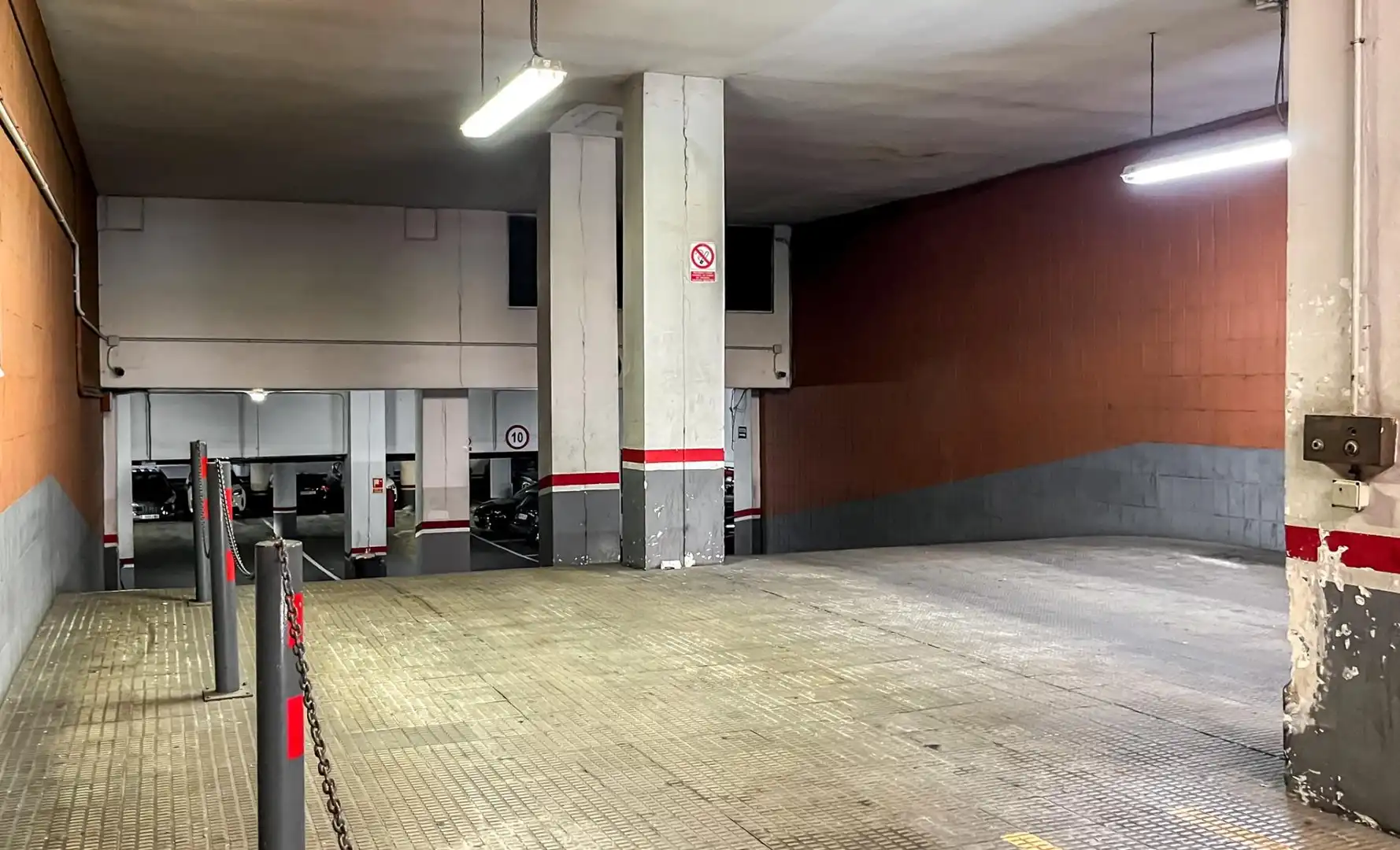 Parking of Garage for rent in Barcelona