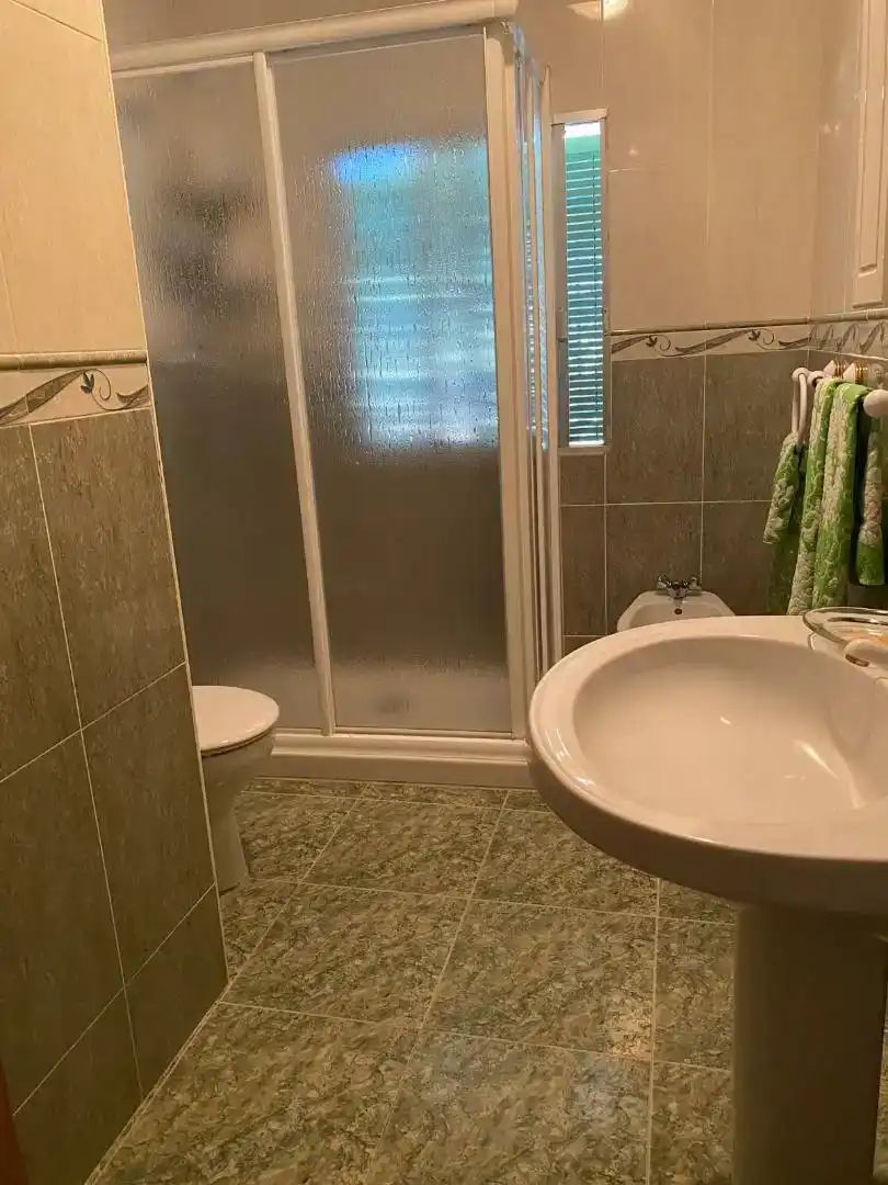 Bany de Casa o xalet en venda en Valencia de Alcántara amb Aire condicionat i Balcó