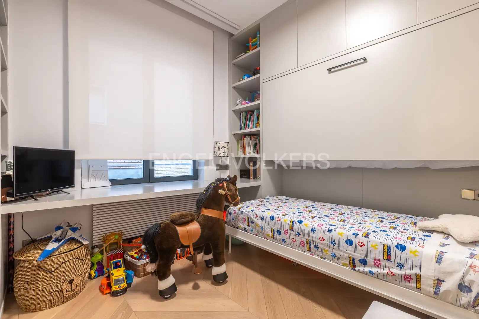 Bedroom of Flat for sale in Sevilla  with Air Conditioner, Heating and Terrace