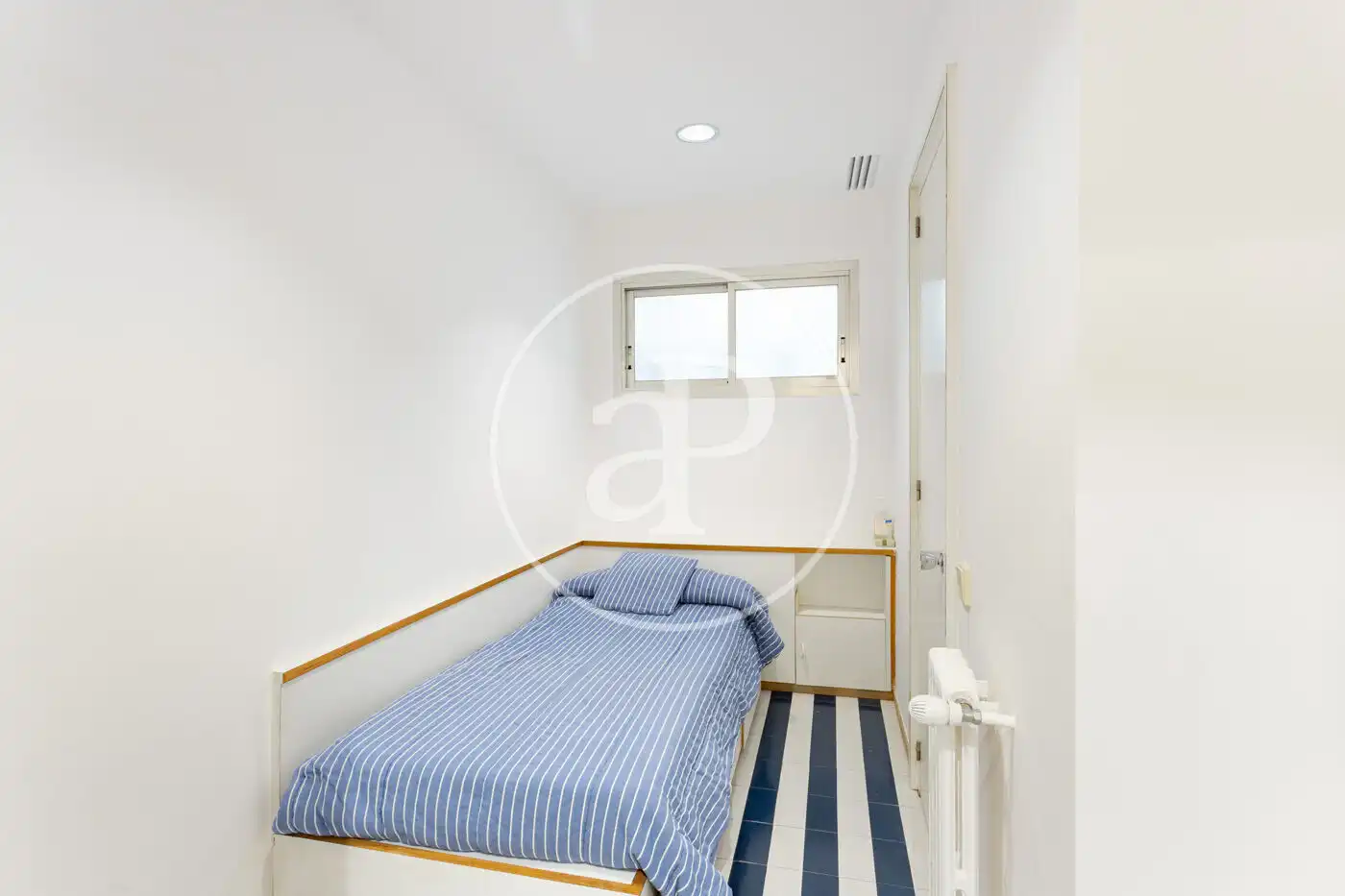 Bedroom of Flat for rent in Barcelona  with Air Conditioner, Heating and Private garden