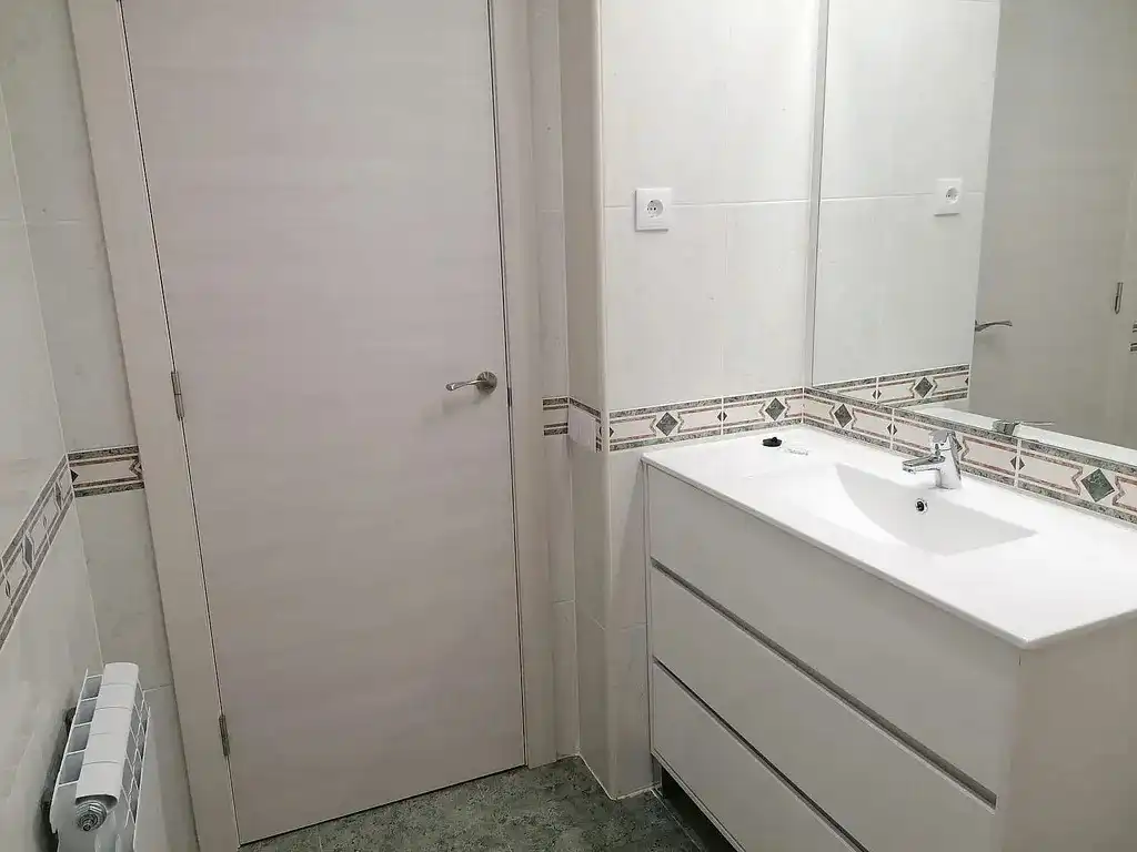 Baño de Piso en venta en Canovelles con Calefacción