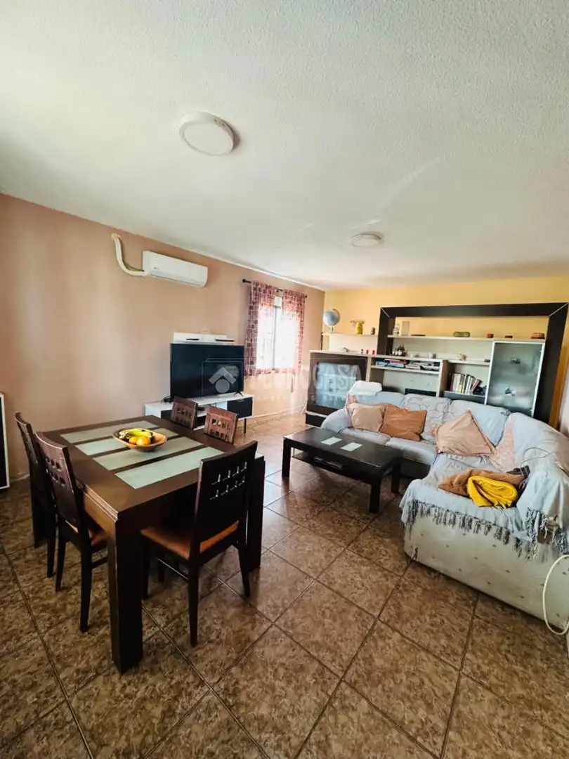 Casa amb jardí en venda a Escalona, imagen 2