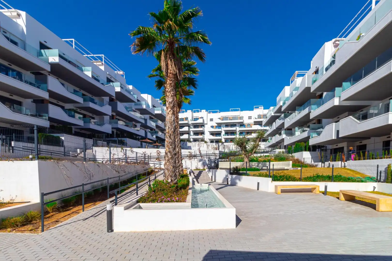 Vista exterior de Planta baixa en venda en Orihuela amb Aire condicionat, Terrassa i Piscina