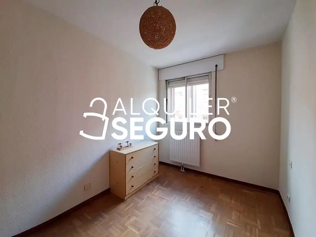 Habitación de Piso de alquiler en Madrid con Calefacción