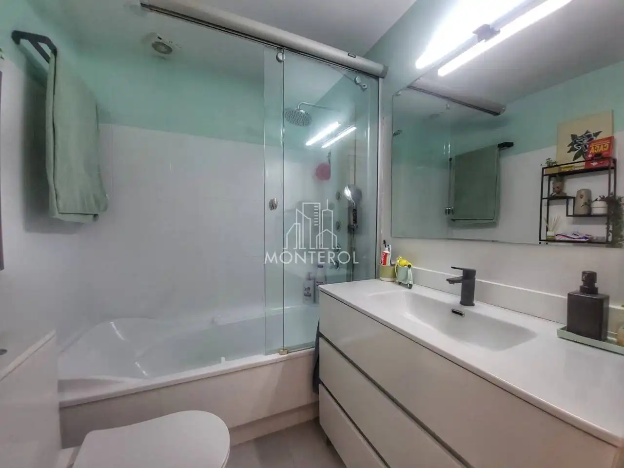 Baño de Dúplex en venta en Sabadell con Aire acondicionado, Calefacción y Balcón