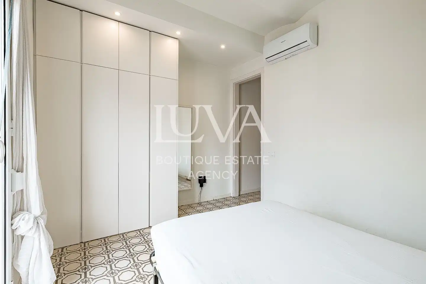 Dormitori de Apartament en venda en Barcelona amb Aire condicionat i Calefacció
