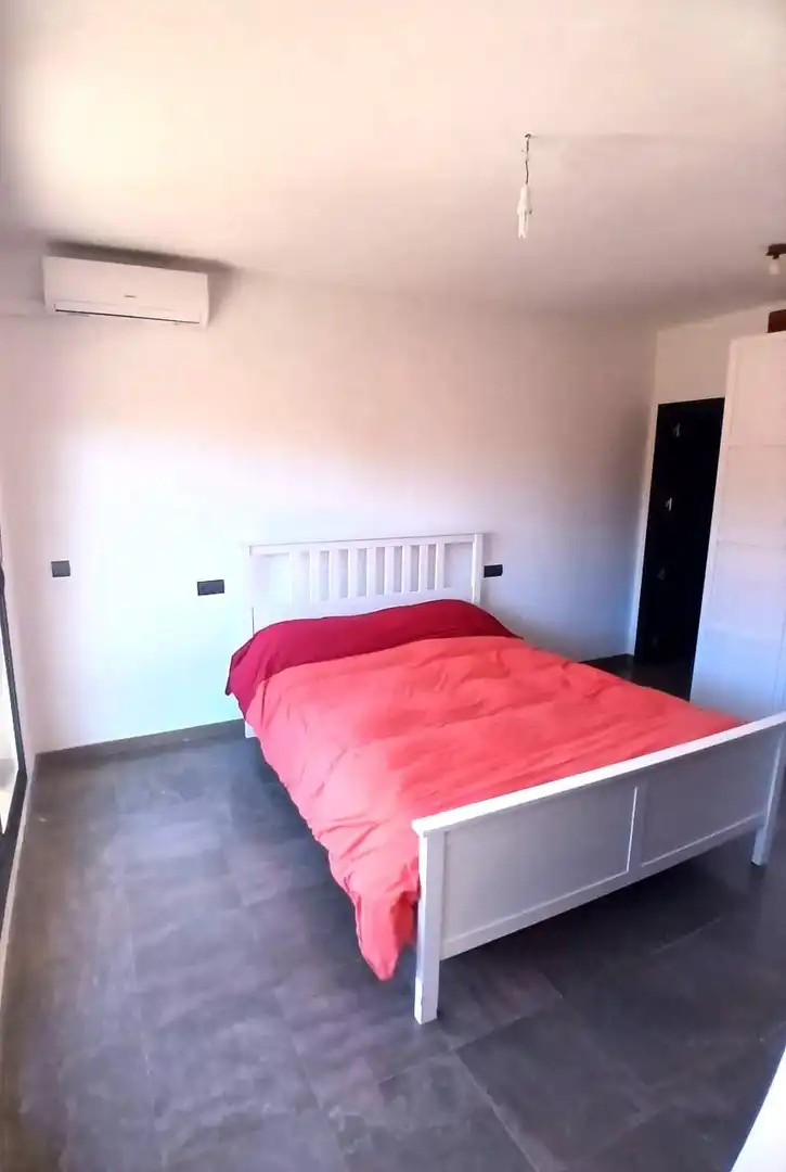 Dormitori de Àtic en venda en Guillena amb Aire condicionat, Terrassa i Moblat