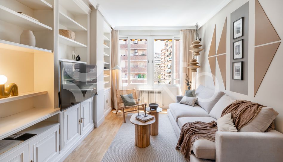 Apartamento de alquiler en Avenida de Alberto de Alcocer, Hispanoamérica - Bernabéu - Imagen 3