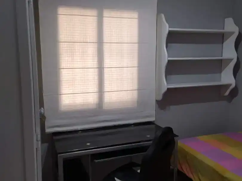 Dormitori de Pis en venda en  Granada Capital amb Aire condicionat