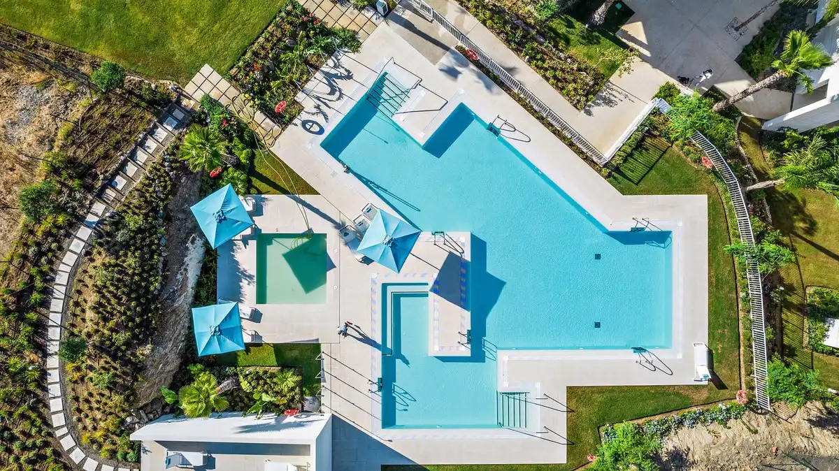 Piscina de Piso en venta en Marbella con Terraza y Piscina