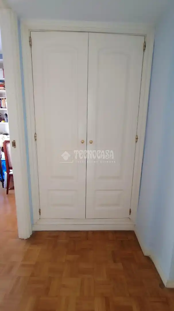 Dormitori de Pis en venda en Madrid