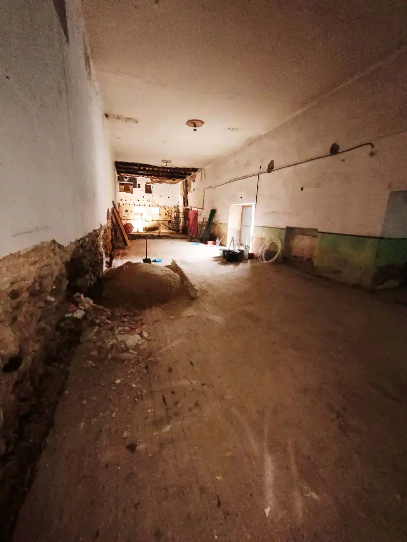 Edificio en venta en Mansilla de las Mulas