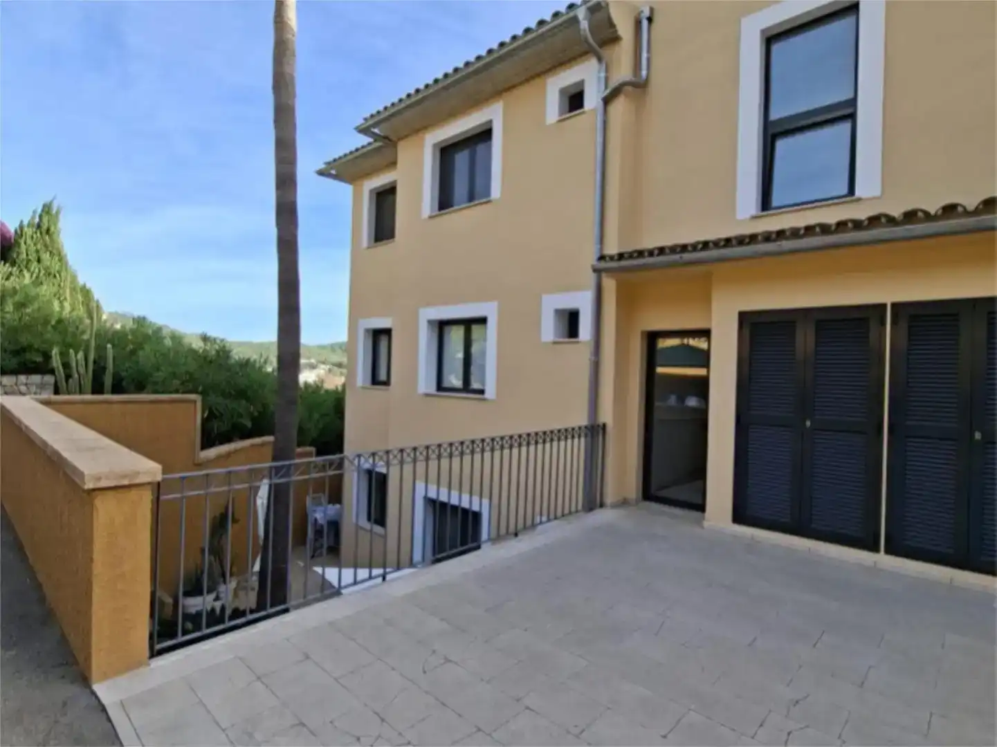 Vista exterior de Piso en venta en Andratx con Aire acondicionado, Jardín privado y Piscina