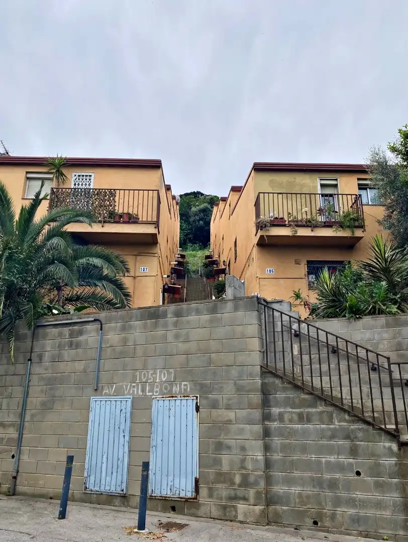 Vista exterior de Casa o chalet en venta en Barcelona con Aire acondicionado, Calefacción y Jardín privado
