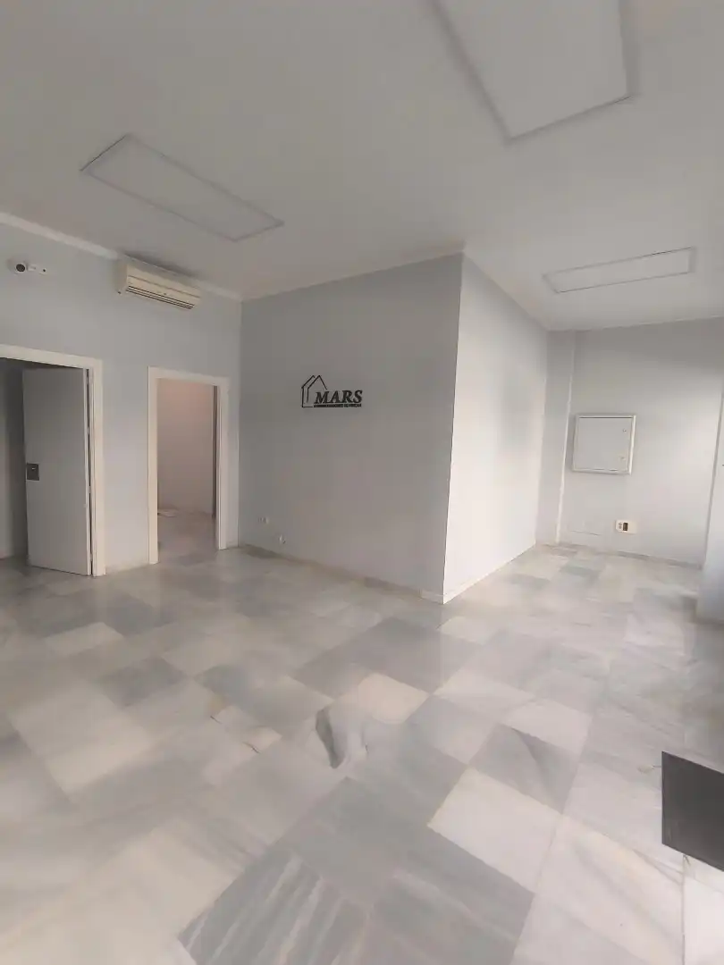 Local en venta en Fuengirola con Aire acondicionado y Alarma