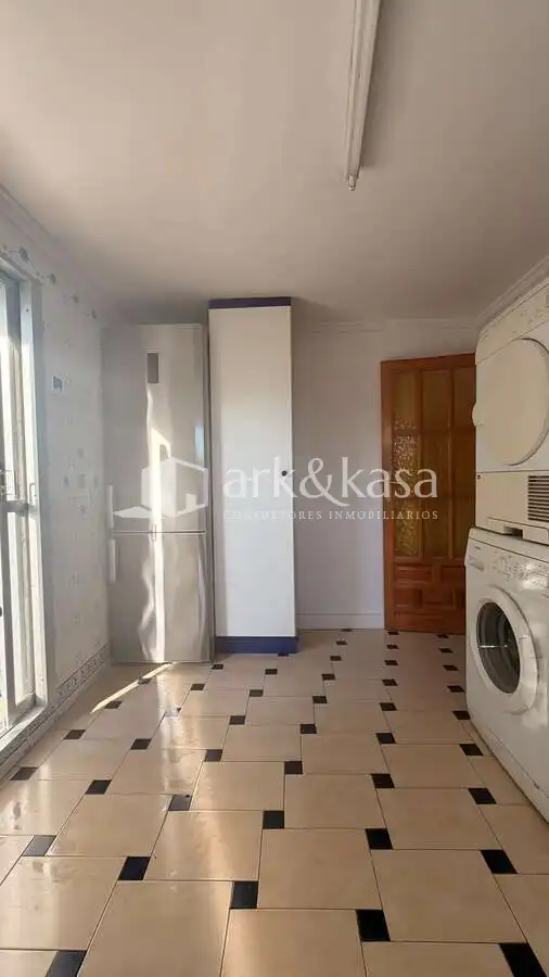 Cuina de Casa adosada de lloguer en Ciutat Vella 