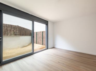 Terraced house with balcony for sale in Calle Jacint Verdaguer