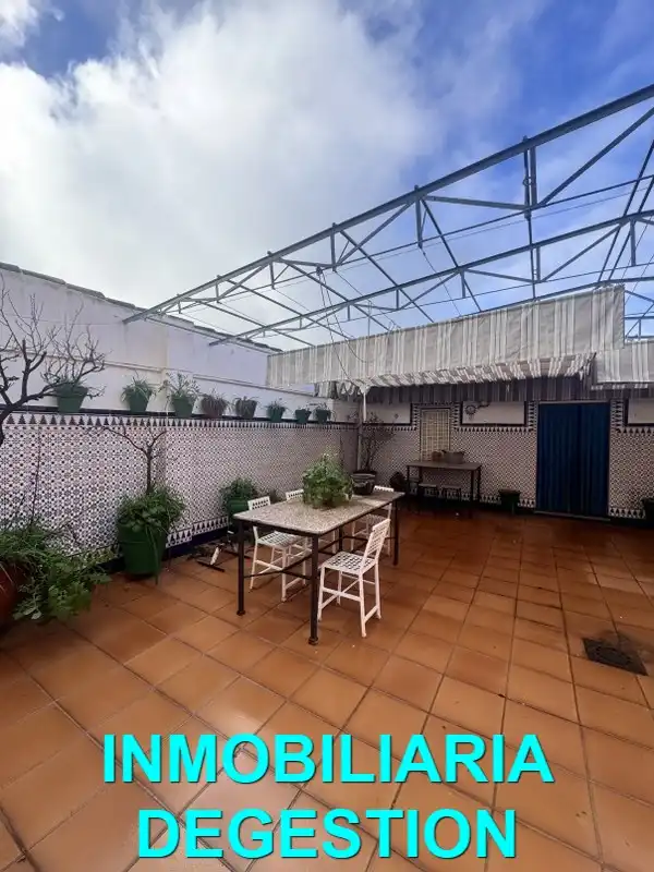 Terrassa de Casa o xalet en venda en Linares amb Aire condicionat, Jardí privat i Terrassa