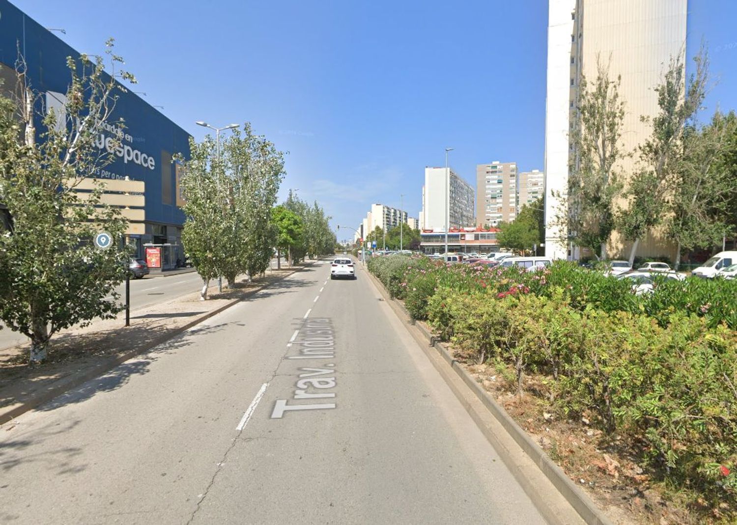 Exterior view of Flat for sale in L'Hospitalet de Llobregat