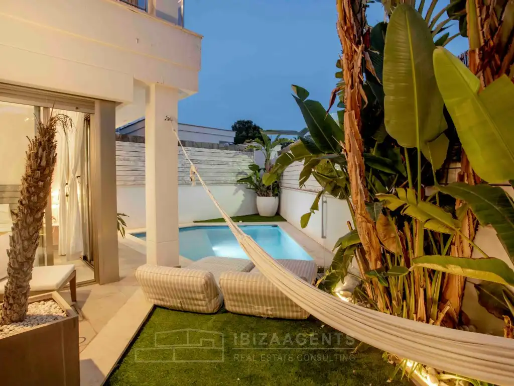 Vista exterior de Dúplex en venta en Eivissa con Aire acondicionado, Jardín privado y Terraza