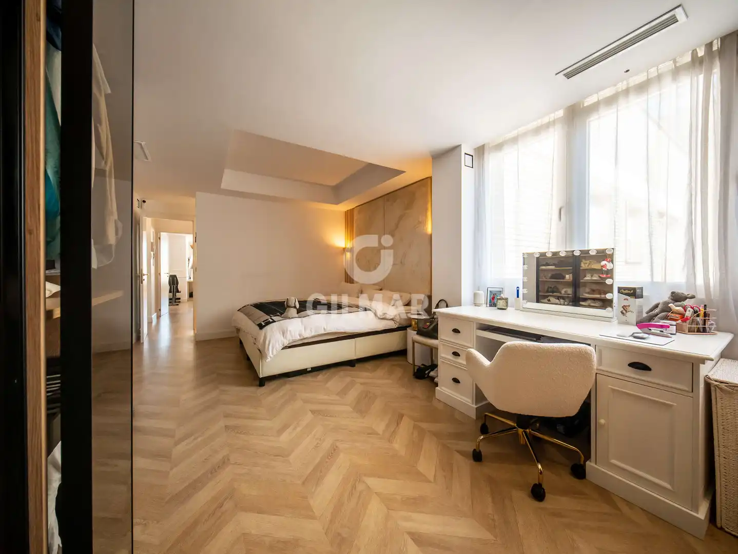 Schlafzimmer von Dachboden zum Verkauf in Madrid mit Heizung, Abstellraum und Balkon
