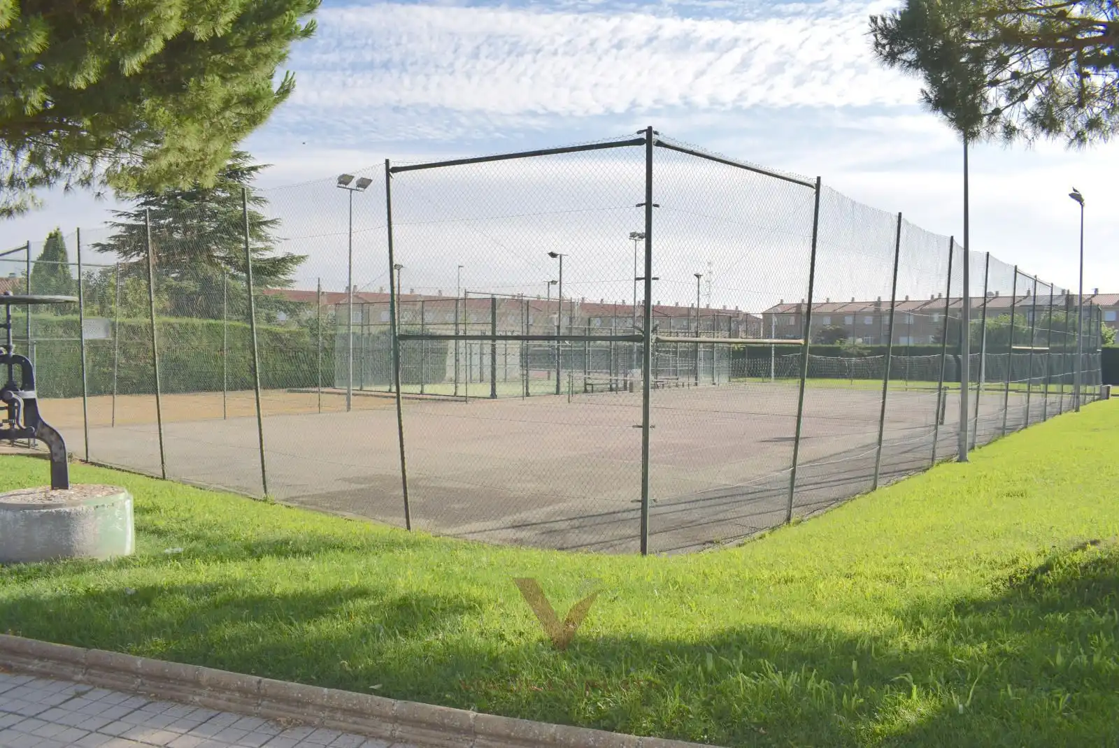 Jardín de Casa adosada en venta en Monterrubio de Armuña con Calefacción, Jardín privado y Parquet