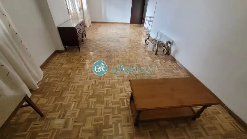 Sala de estar de Piso en venta en Segovia con Calefacción, Parquet y Terraza