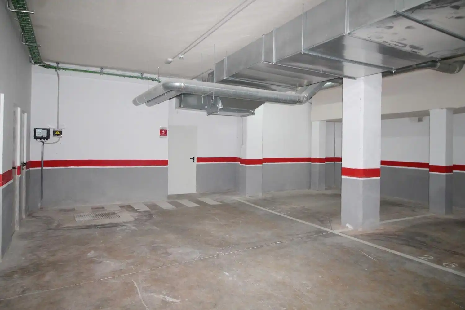 Parkplatz von Wohnung zum Verkauf in Oropesa del Mar / Orpesa mit Klimaanlage, Privatgarten und Terrasse