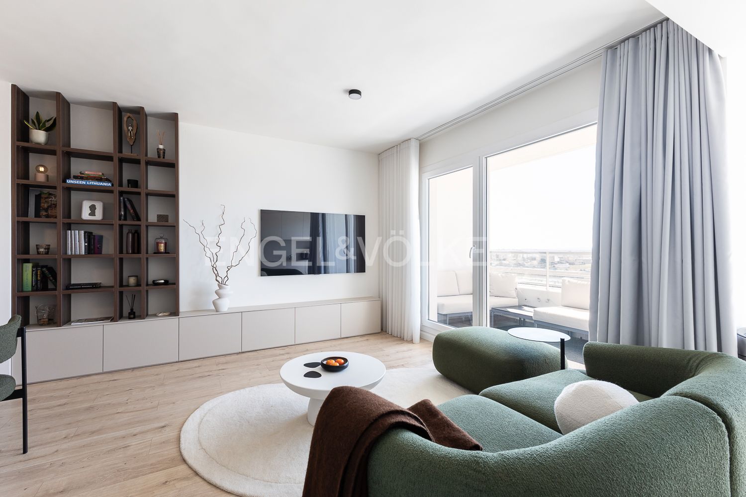 Sala d'estar de Apartament de lloguer en  Valencia Capital amb Aire condicionat, Calefacció i Piscina