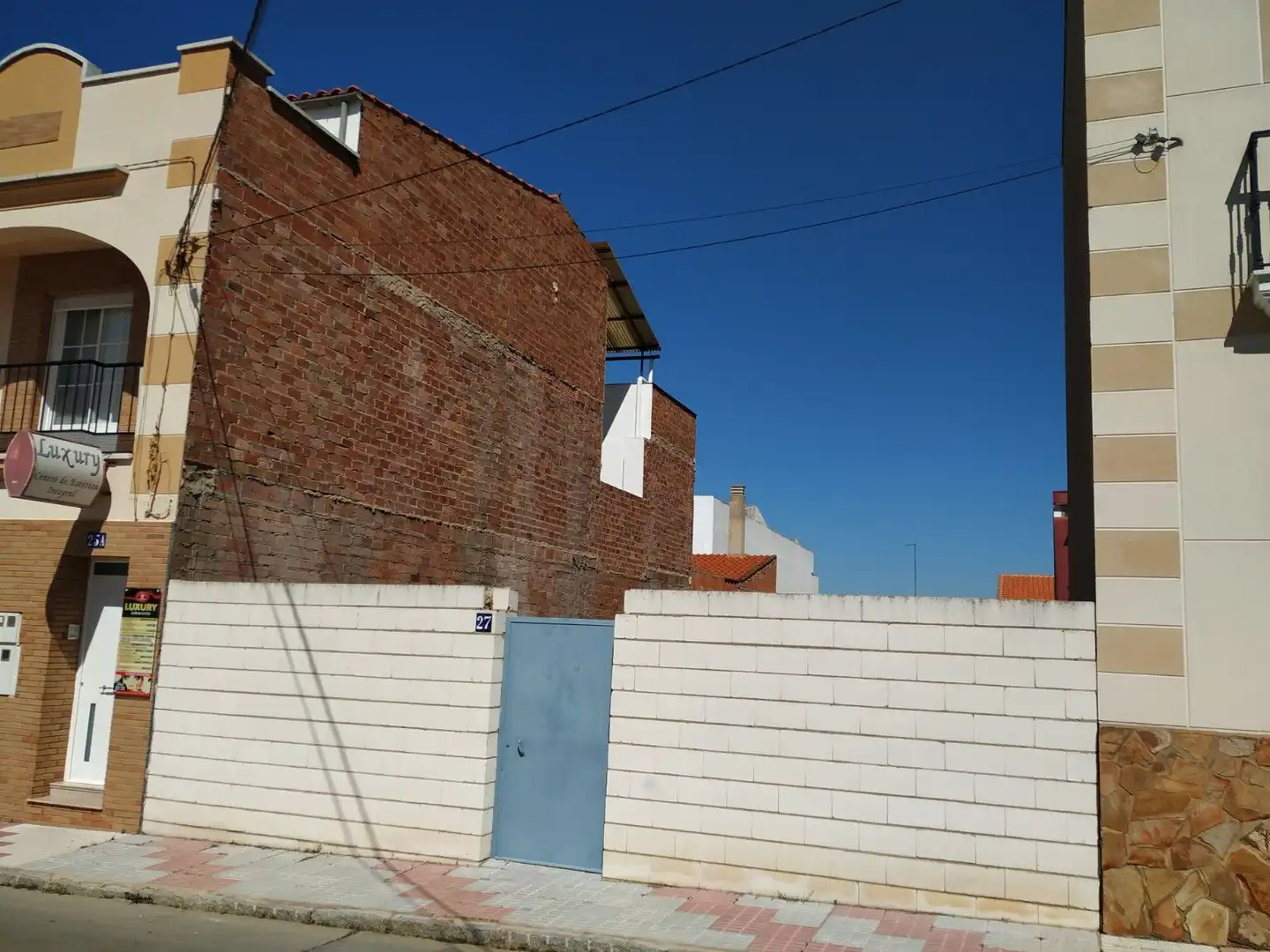 Residential land for sale in Calle Cáceres 27, imagen 2