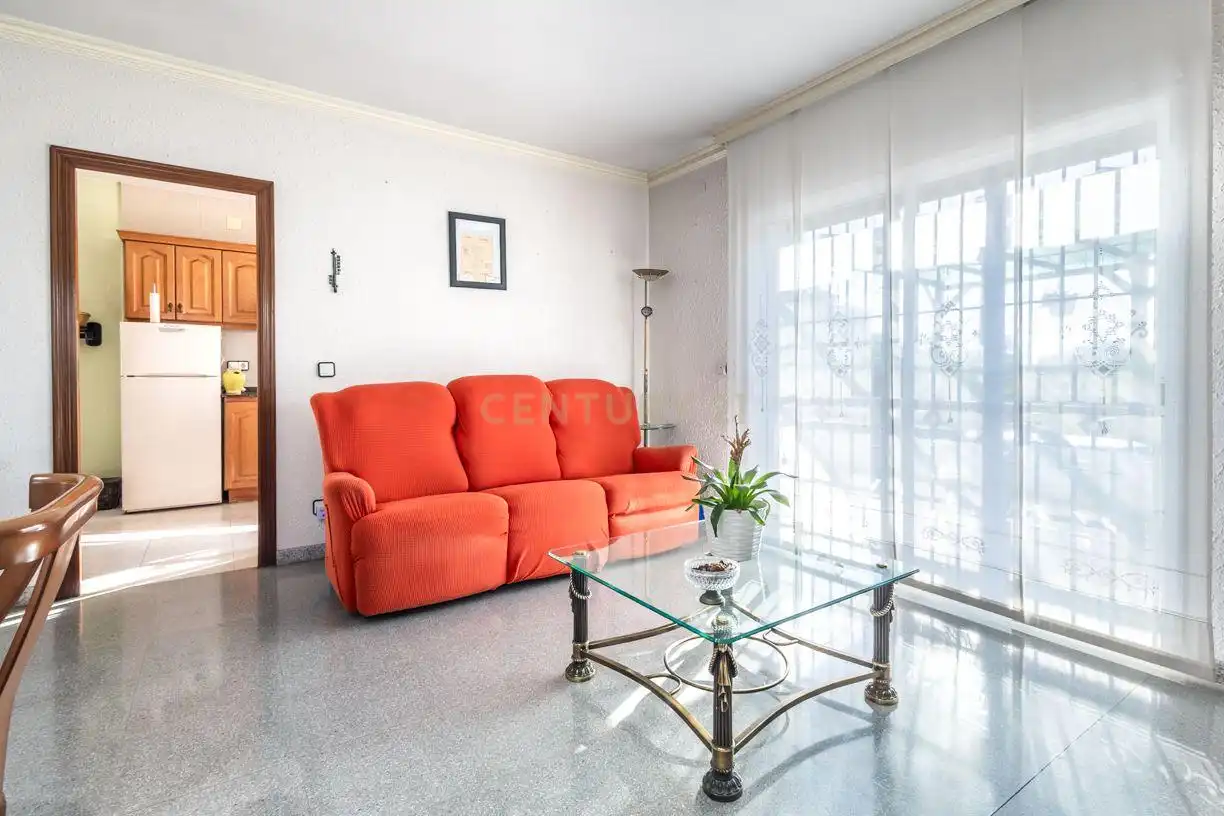 House with pool for sale in Carrer de les Orquídies, Viladecans, Spain, imagen 9
