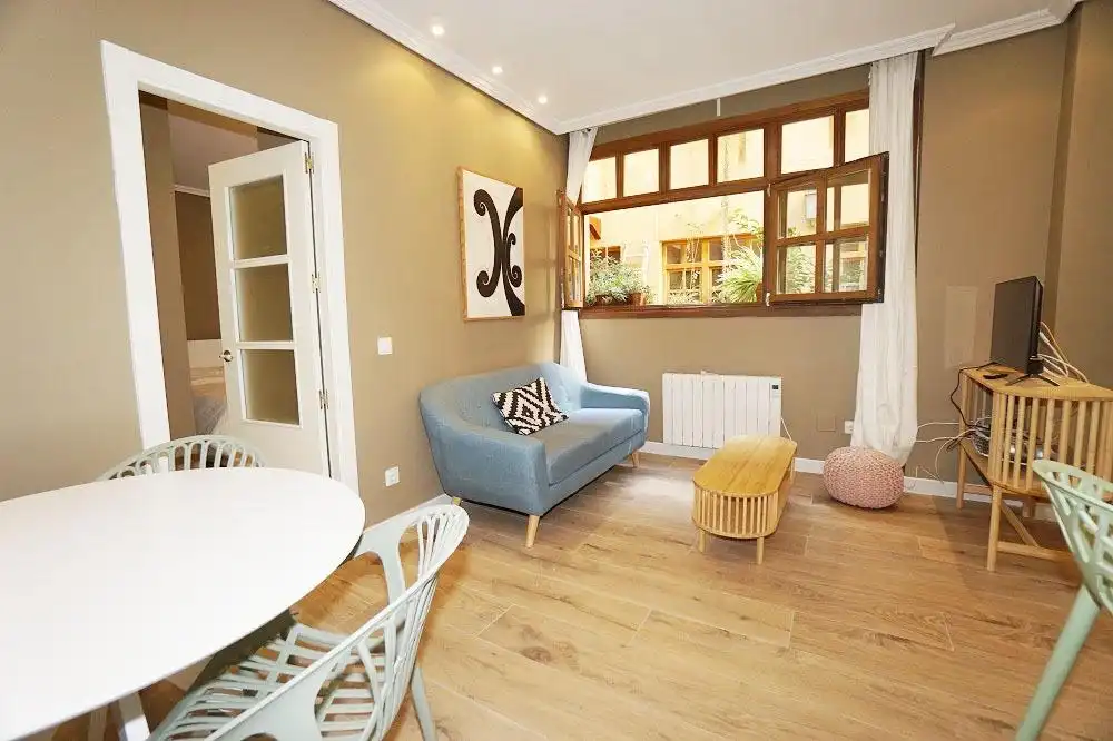 Flat for rent in Calle Bola, 2, Palacio