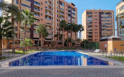 Piscina de Pis en venda en Alicante / Alacant amb Aire condicionat i Terrassa