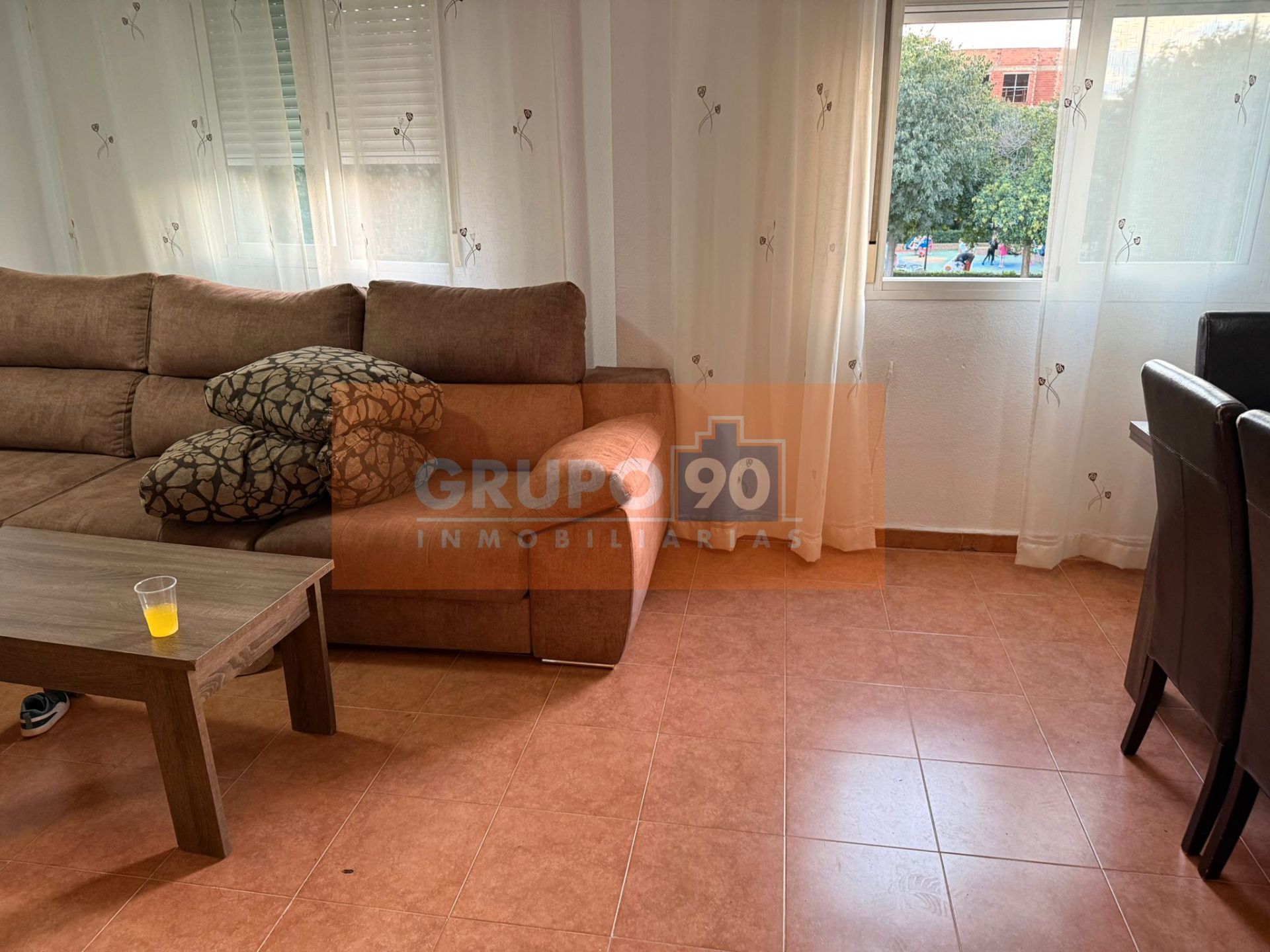 Living room of Single-family semi-detached for sale in Tavernes Blanques  with Terrace and Balcony