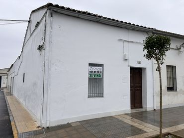 House for sale in Calle Miguel Hernández