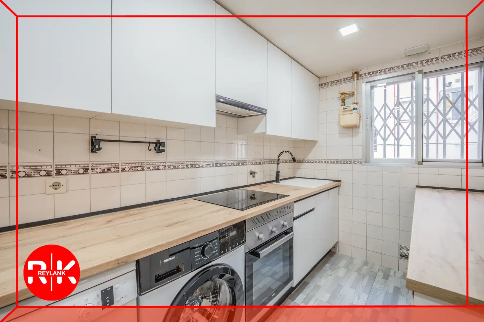 Cocina de Piso en venta en San Fernando de Henares con Aire acondicionado, Calefacción y Amueblado